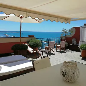 villa-piaggio.hotelitalianriviera.com/