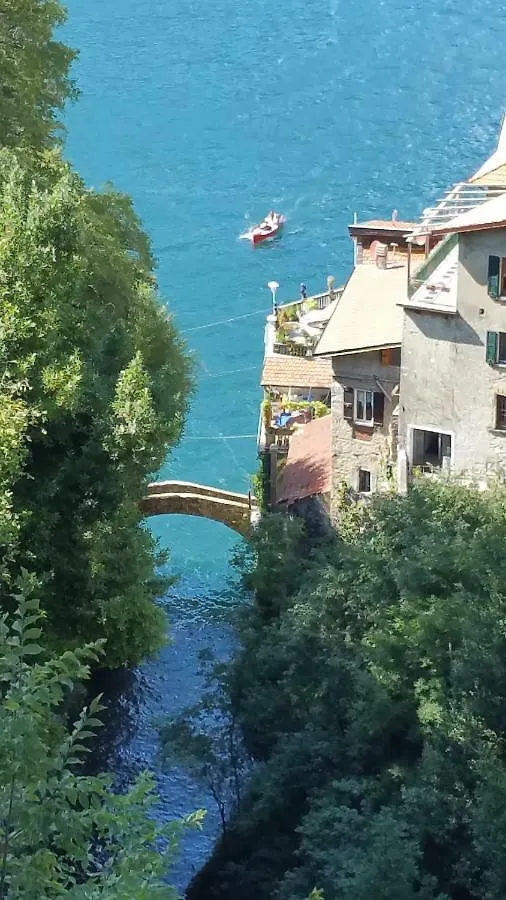 Villa Gli Ulivi Di Nesso Ferienhaus